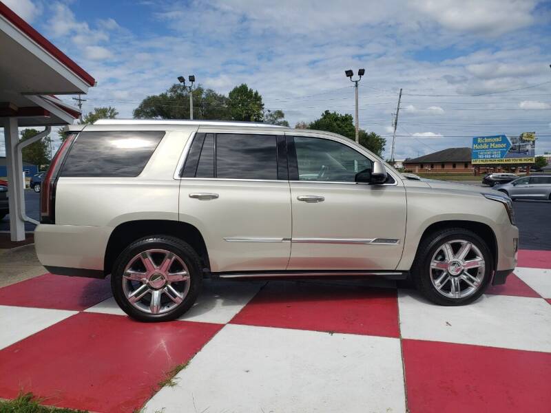 2016 Cadillac Escalade for sale at TEAM ANDERSON AUTO GROUP INC in Richmond IN