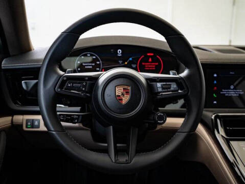 2026 Porsche Panamera 4