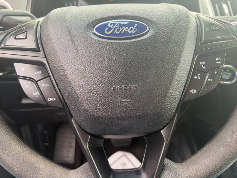 2015 Ford Edge SE