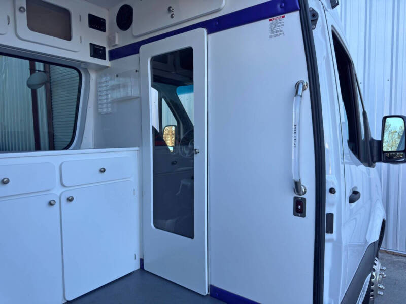 2023 Mercedes-Benz Sprinter