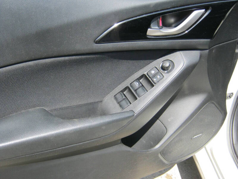 2016 Mazda MAZDA3 i Touring