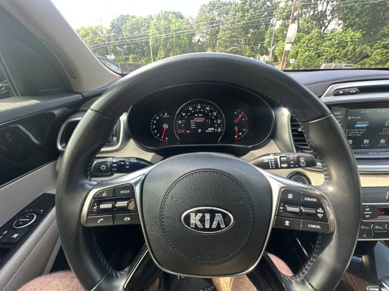 2019 Kia Sorento EX V6