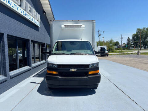 2024 Chevrolet Express Reefer Van
