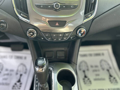 2017 Chevrolet Cruze LT Auto