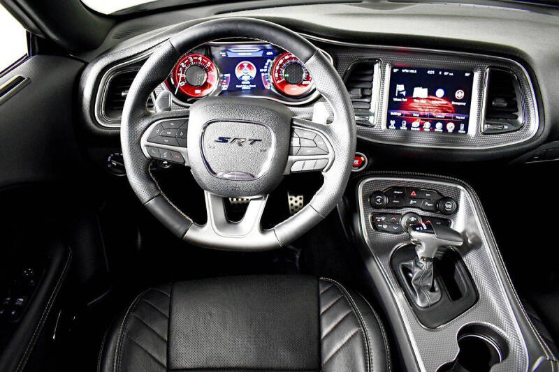 2015 Dodge Challenger SRT Hellcat