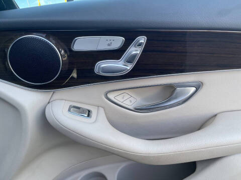 2019 Mercedes-Benz GLC GLC 300