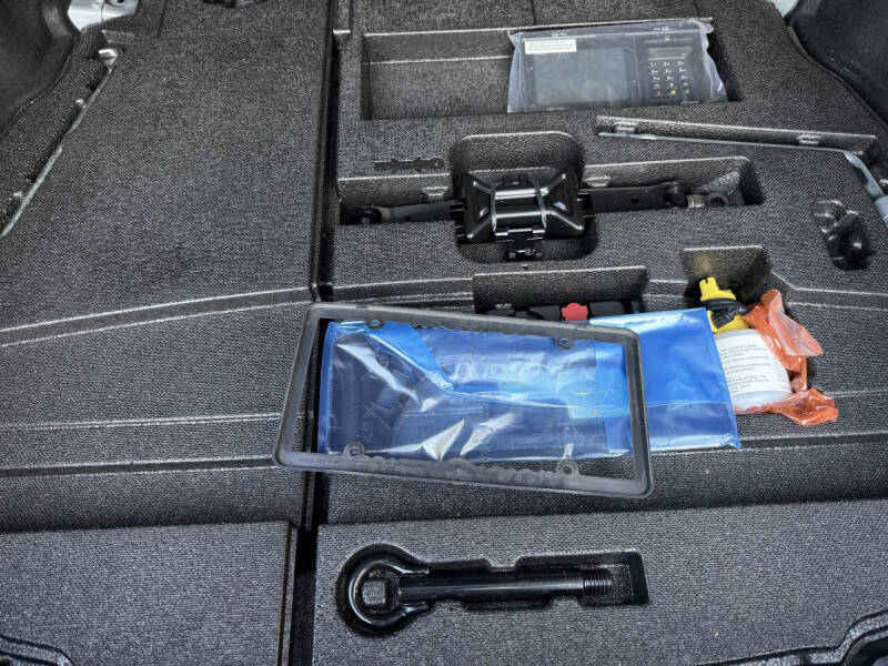 2021 Toyota Prius XLE