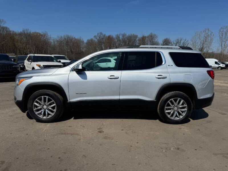 2017 GMC Acadia SLE-2