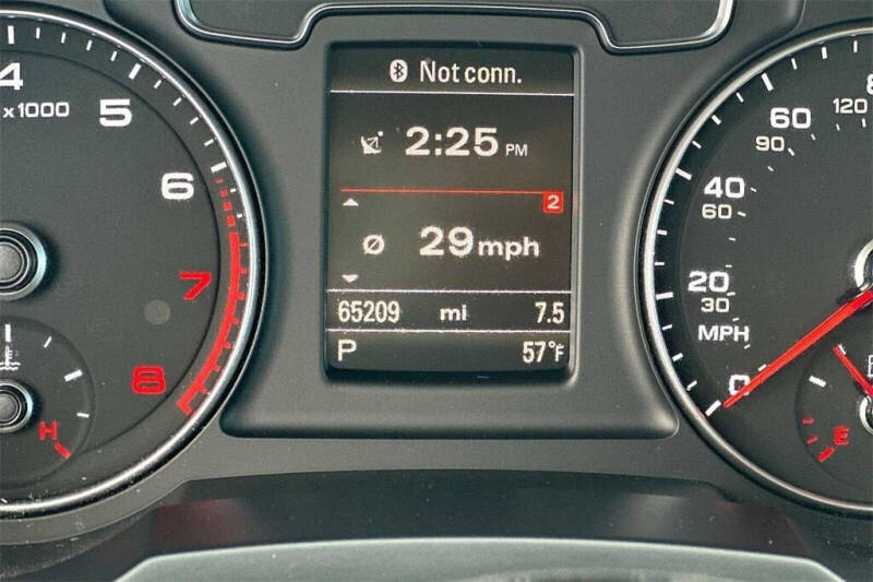 2017 Audi Q3 2.0T quattro Premium Plus