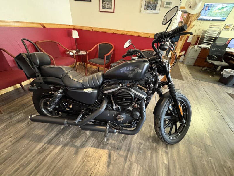 2016 Harley-Davidson Iron 883