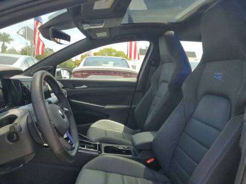 2023 Volkswagen Golf R 4Motion