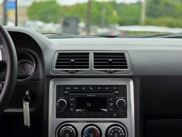 2010 Dodge Challenger SE