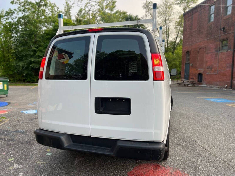 2018 Chevrolet Express 2500