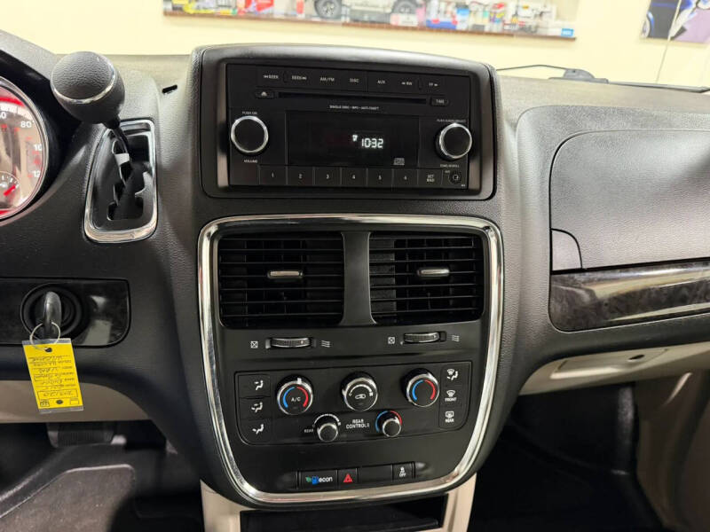 2015 Dodge Grand Caravan SE