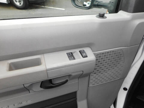 2009 Ford E-Series E-350 SD