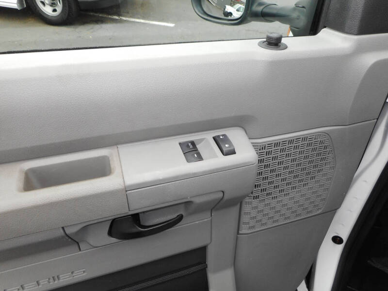 2009 Ford E-Series E-350 SD