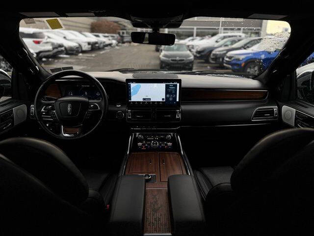 2022 Lincoln Navigator Black Label