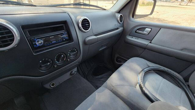 2003 Ford Expedition XLT