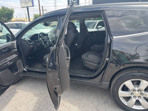 2017 Chevrolet Traverse LT