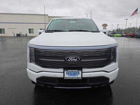 2025 Ford F-150 Lightning Lariat