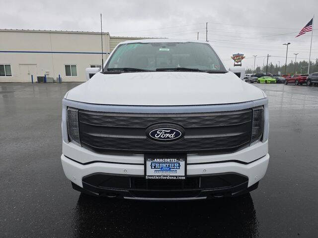 2025 Ford F-150 Lightning Lariat