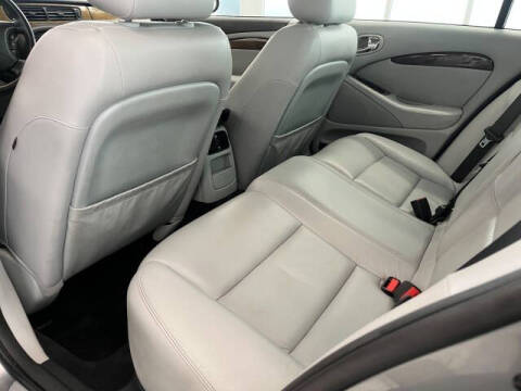 2005 Jaguar S-Type R