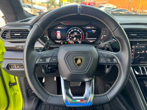 2022 Lamborghini Urus