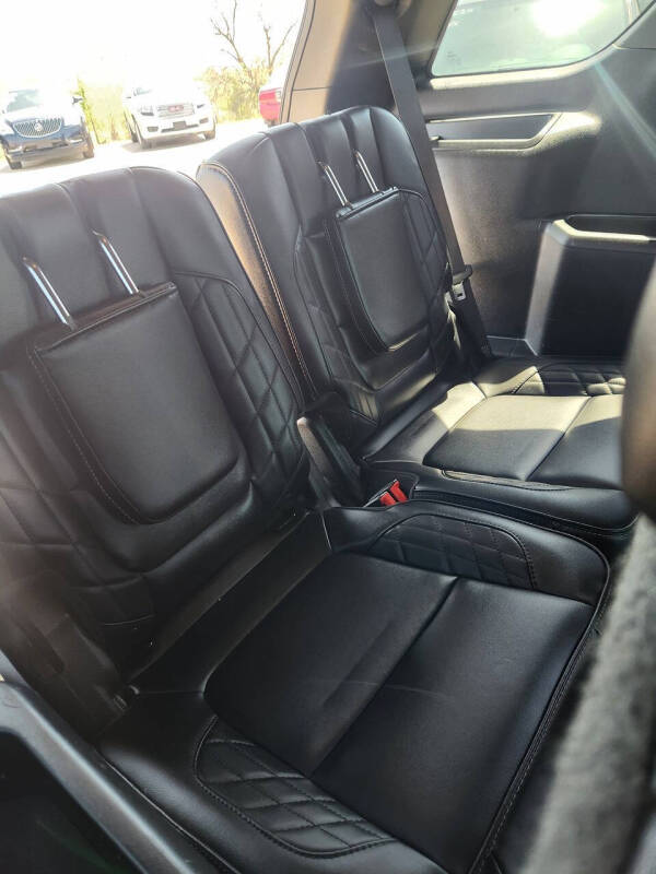 2017 Ford Explorer Platinum