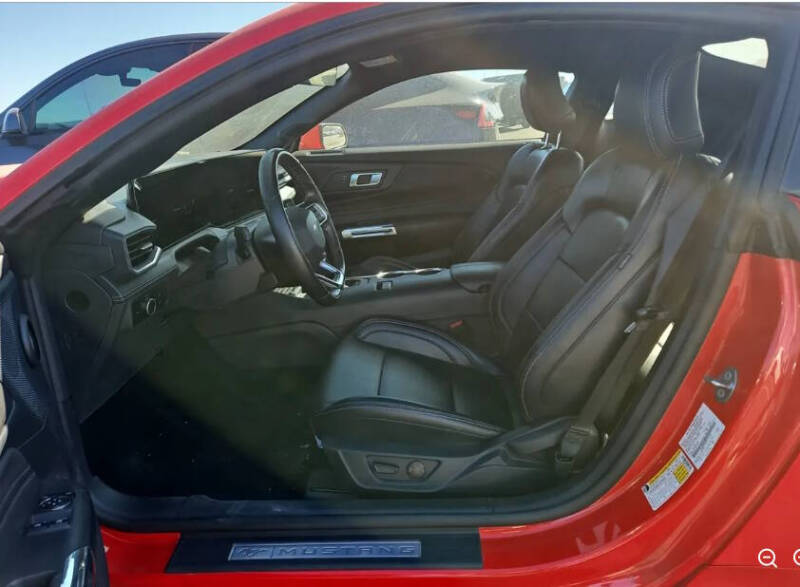 2024 Ford Mustang EcoBoost Premium