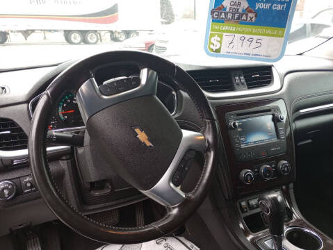 2017 Chevrolet Traverse LT