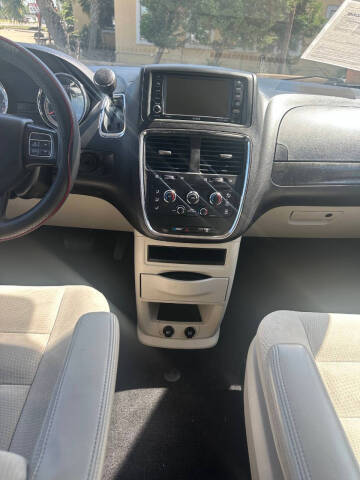 2018 Dodge Grand Caravan SE
