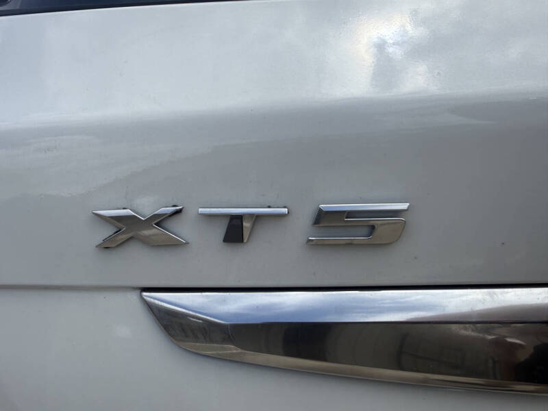 2018 Cadillac XT5 Luxury