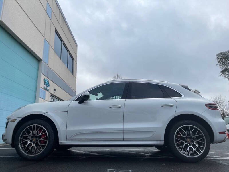 2016 Porsche Macan Turbo