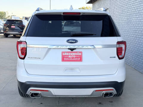 2017 Ford Explorer Platinum