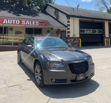 2014 Chrysler 300 for sale at El Pueblo Auto Sales in Des Moines IA