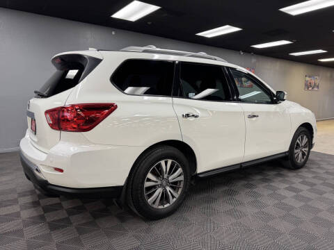 2019 Nissan Pathfinder S