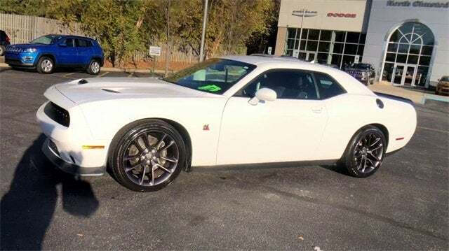 Used 2020 Dodge Challenger R/T with VIN 2C3CDZFJ4LH175944 for sale in North Olmsted, OH