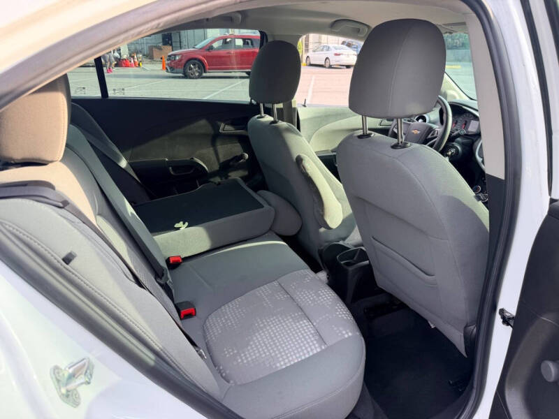 2017 Chevrolet Sonic LS Manual