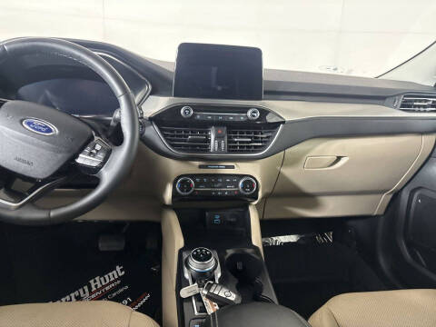 2022 Ford Escape Titanium
