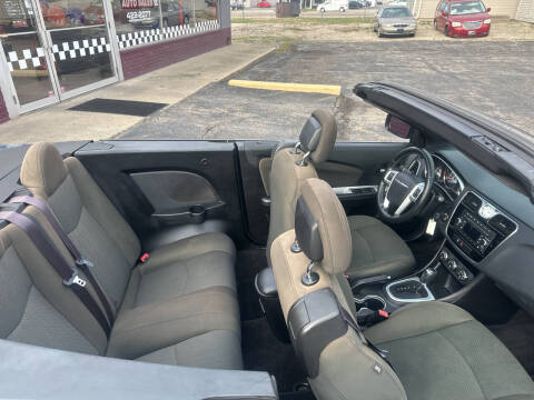 2011 Chrysler 200 Touring