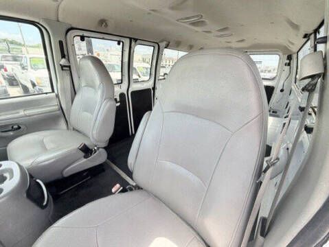 2003 Ford E-Series E-350 SD