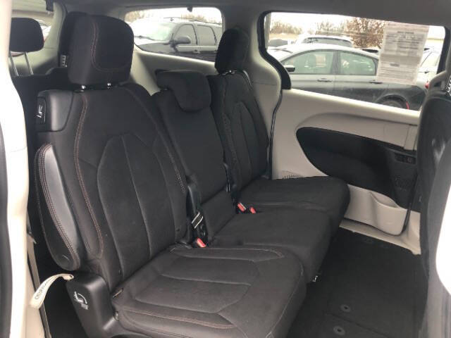 2017 Chrysler Pacifica Touring