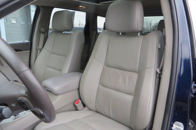 2012 Jeep Grand Cherokee null photo 43