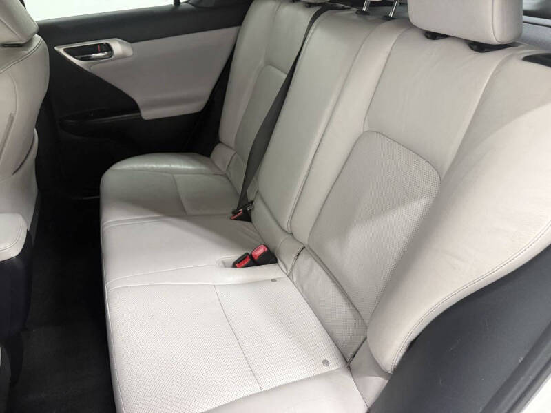 2011 Lexus CT 200h Premium