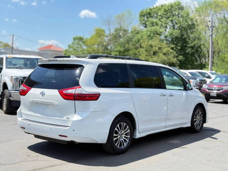 2019 Toyota Sienna