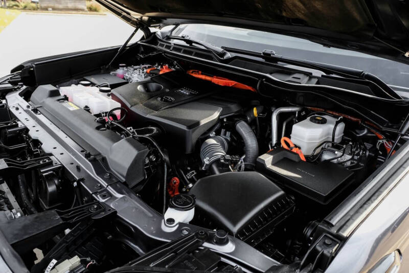 2023 Toyota Sequoia Platinum