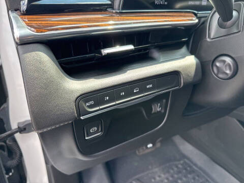 2021 Cadillac Escalade Luxury
