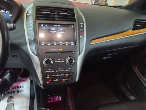 2017 Lincoln MKC Select