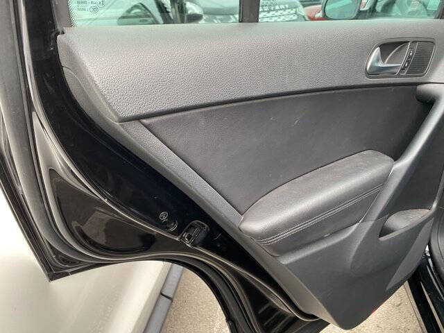 2017 Volkswagen Tiguan 2.0T Sport