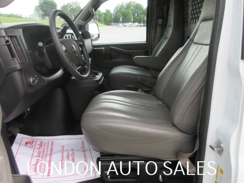 2025 GMC Savana 2500